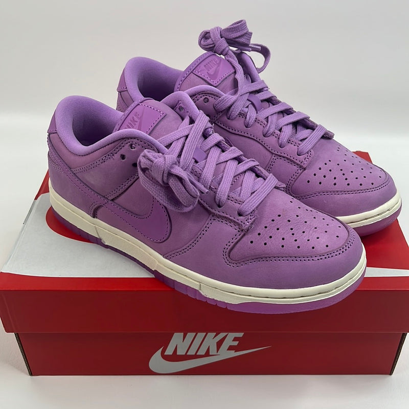 W Nike Dunk Low PRM MG