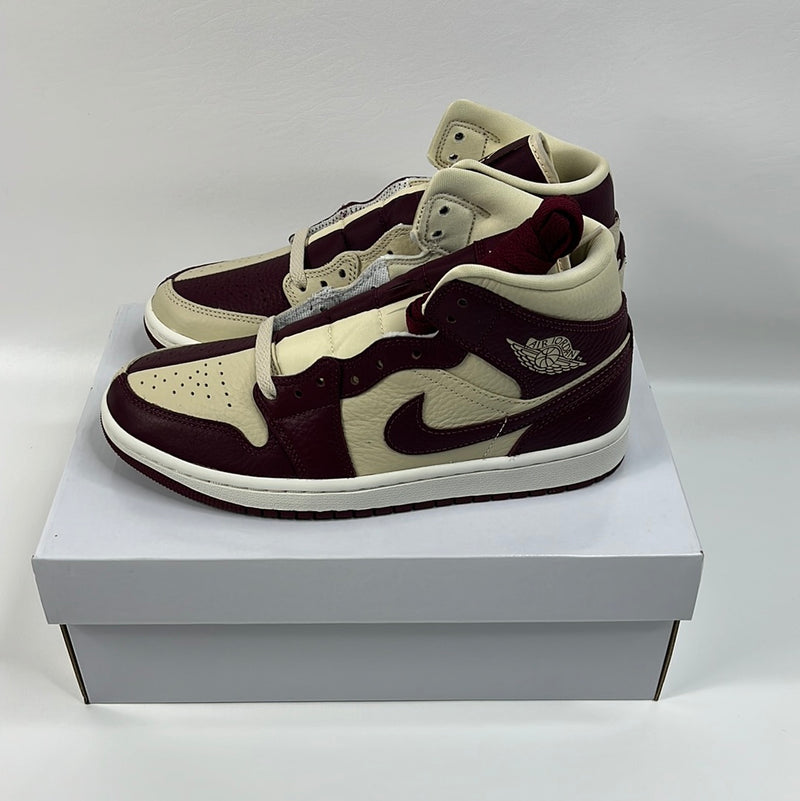 W Air Jordan 1MID SE