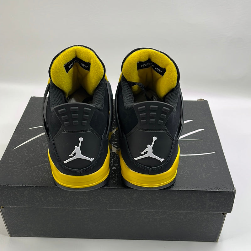 Air Jordan 4 Retro